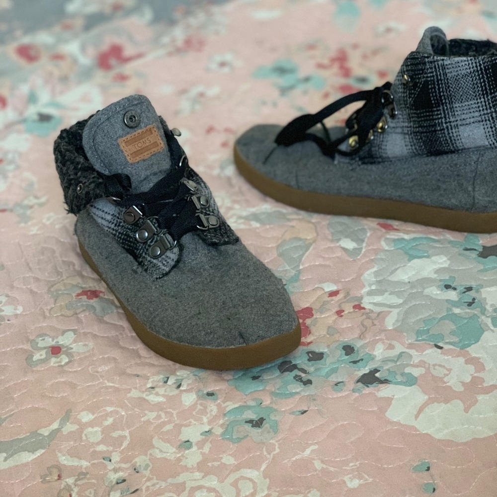 Toms highlands chukka wool fleece plaid shoes